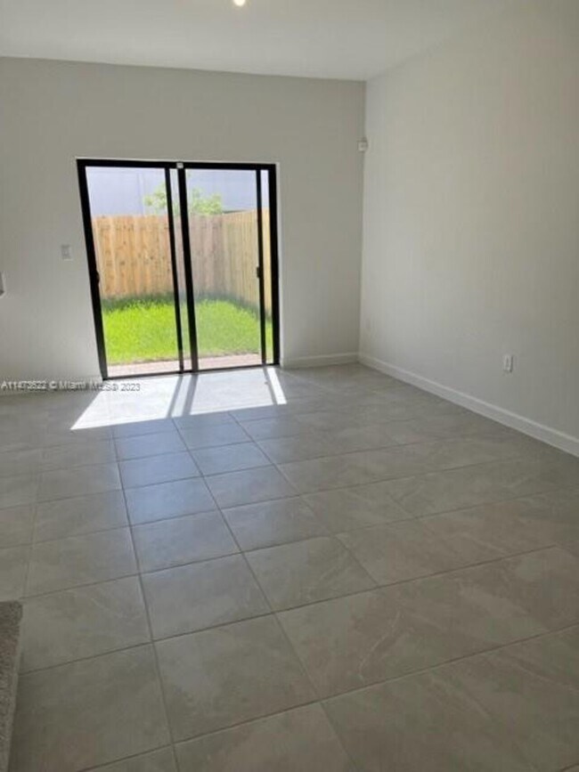 Foto del edificio - 11772 SW 245th Ter