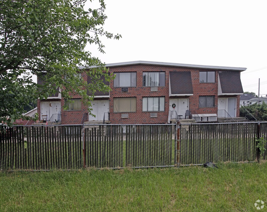Building Photo - 475 Morningstar Rd