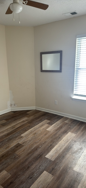 Building Photo - 7337 Leghorn St