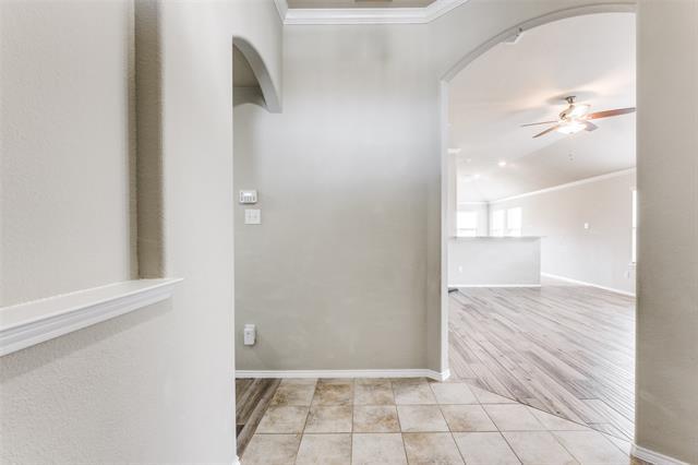 Building Photo - 14424 Chino Dr