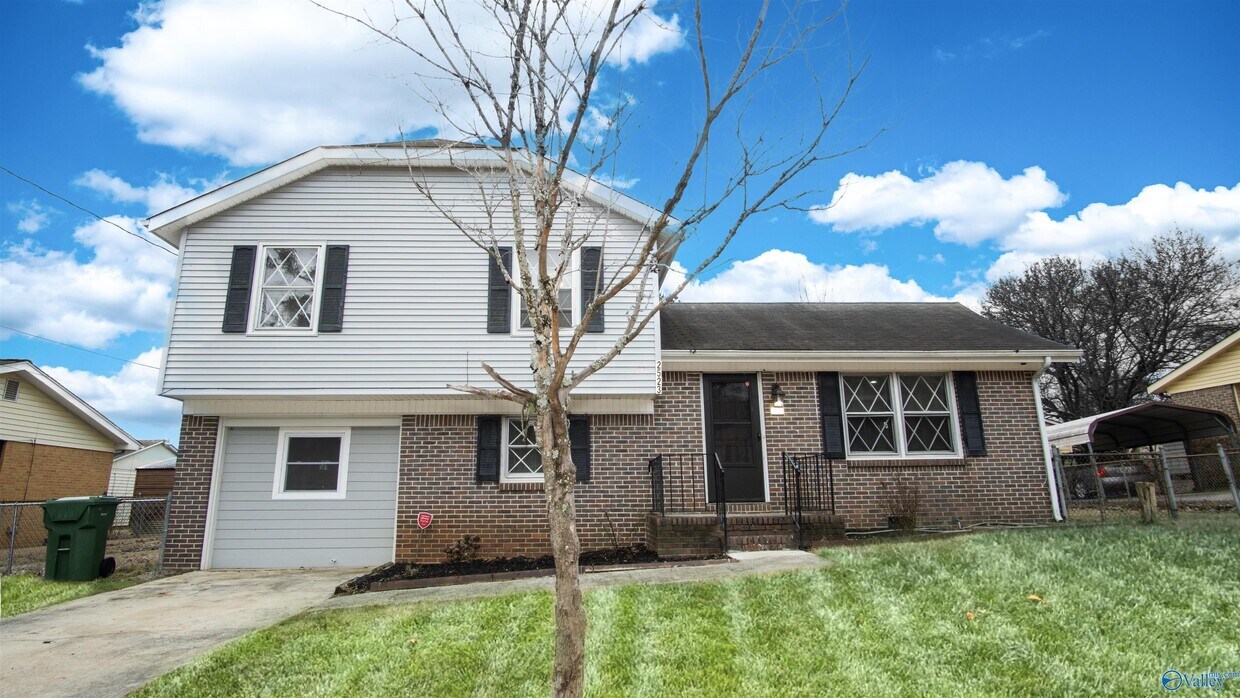 2523 Greenhill Dr NW, Huntsville, AL 35810 House Rental in Huntsville