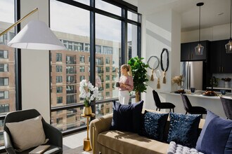 Overlook at Radius Dilworth apartments — community photo - Overlook at Radius Dilworth