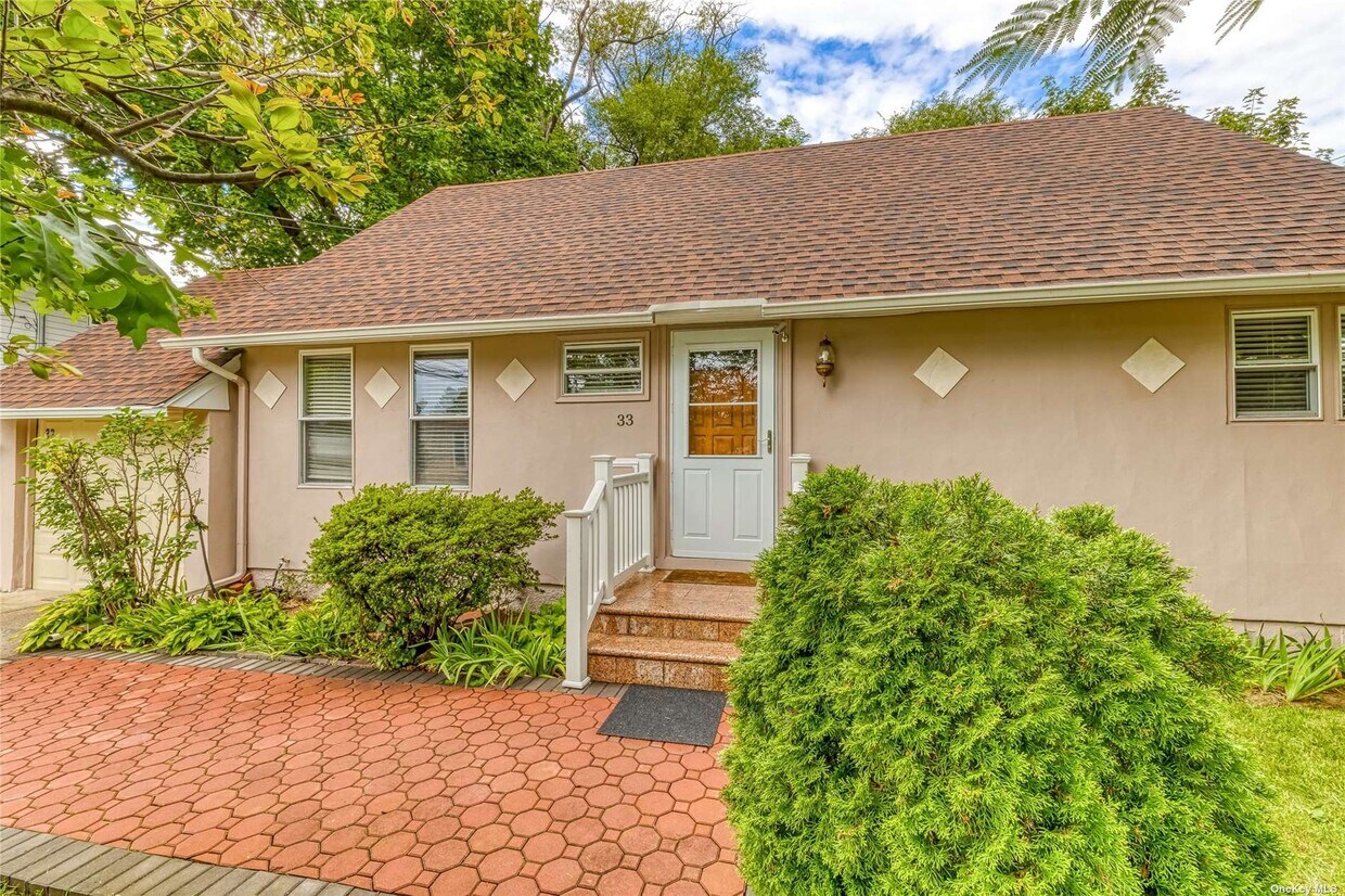 Primary Photo - 33 Cumberland Ave