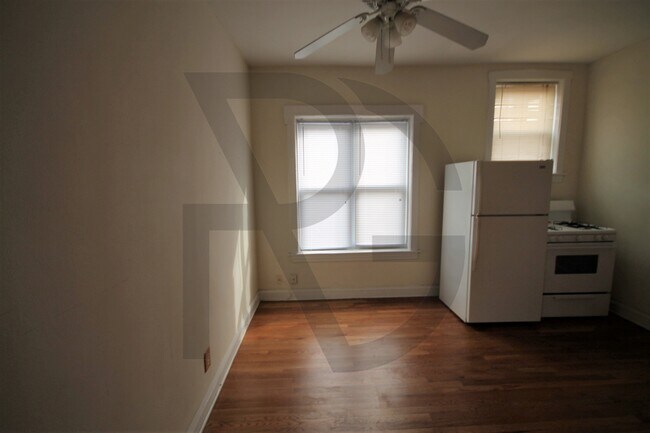 Foto del edificio - 3521 N Broadway St