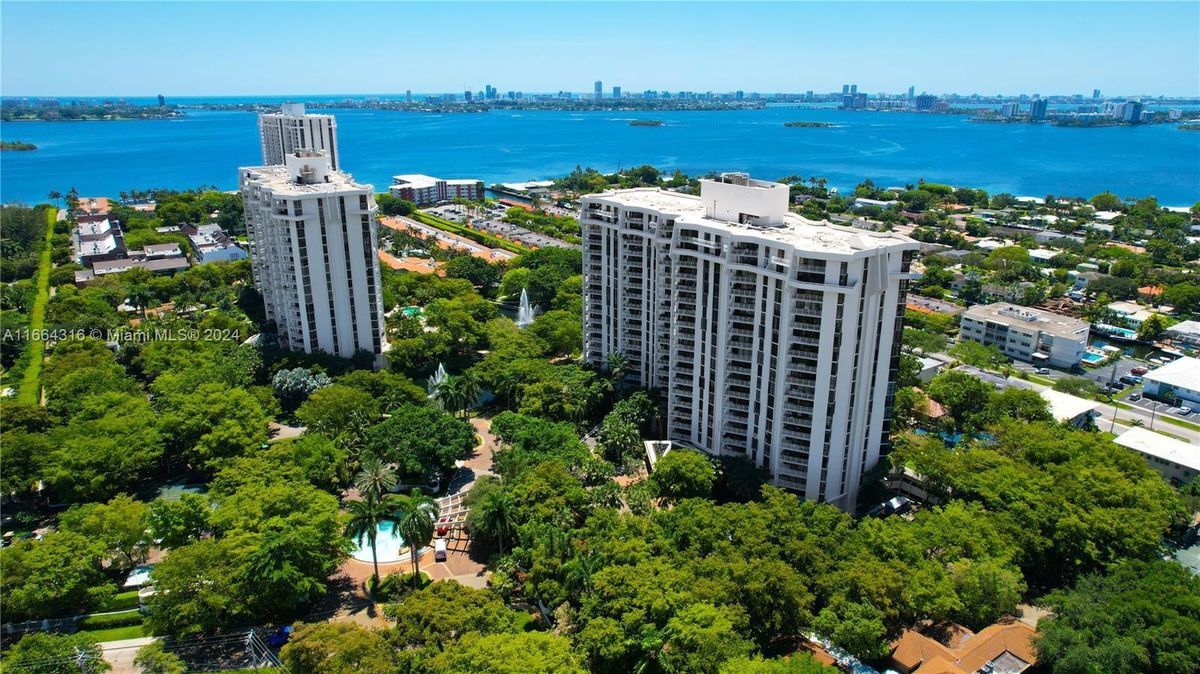 Foto principal - 4000 Towerside Terrace