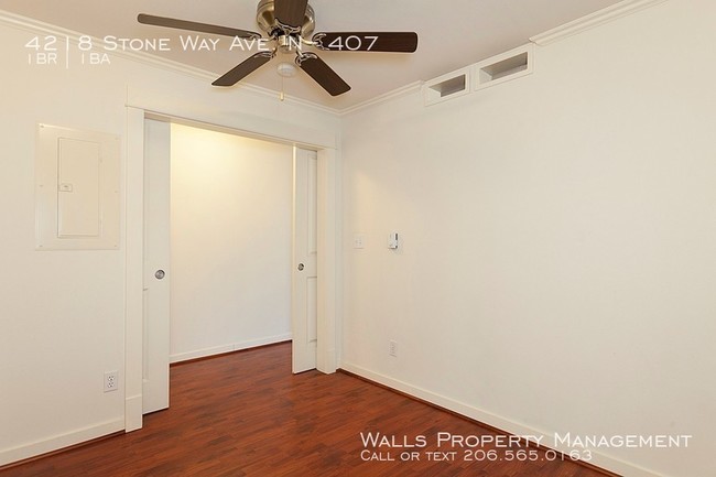 Building Photo - Howard Park Apartments- 407