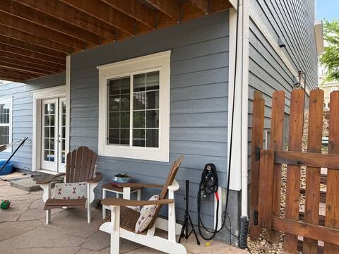 Building Photo - 8610 Zircon Way