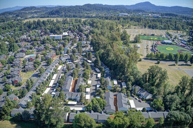 Foto del edificio - PARKGROVE APARTMENTS