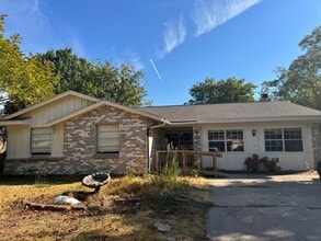 Building Photo - 706 Eastern Star Dr