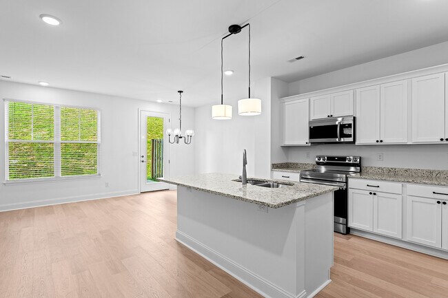 Foto del edificio - 8425 Whisper Ln