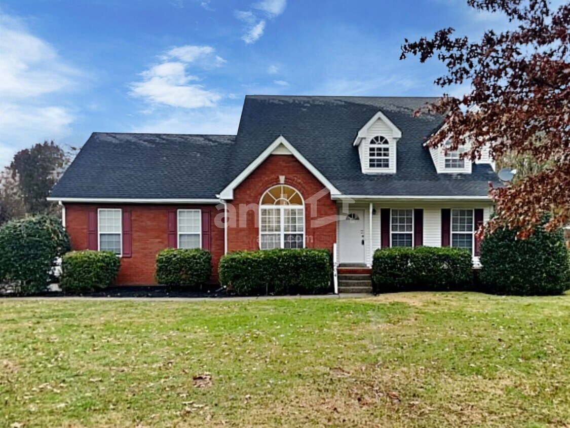 Foto principal - 204 Creekwood Drive
