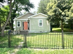 Building Photo - 3101 Hurley Ave