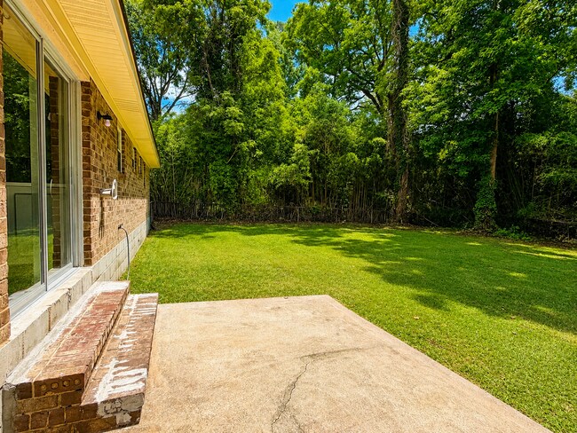 Building Photo - 3 Bedroom Ranch in West Augusta 30907 ZIPCODE
