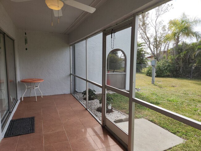 Foto del edificio - Cute 2 bedroom Apartment for rent
