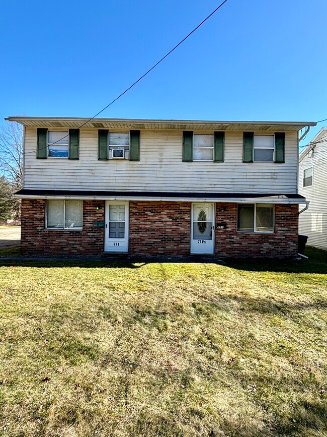 771 Akron Blvd Unit B, Kent, OH 44240 Apartments in Kent, OH