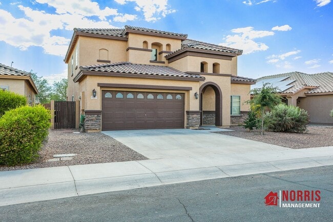 Building Photo - Beautiful Large Home in Casa Grande
