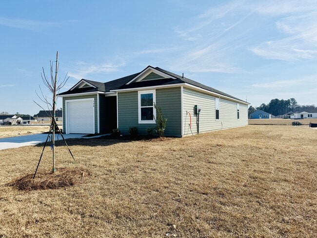 Building Photo - 348 SC-348