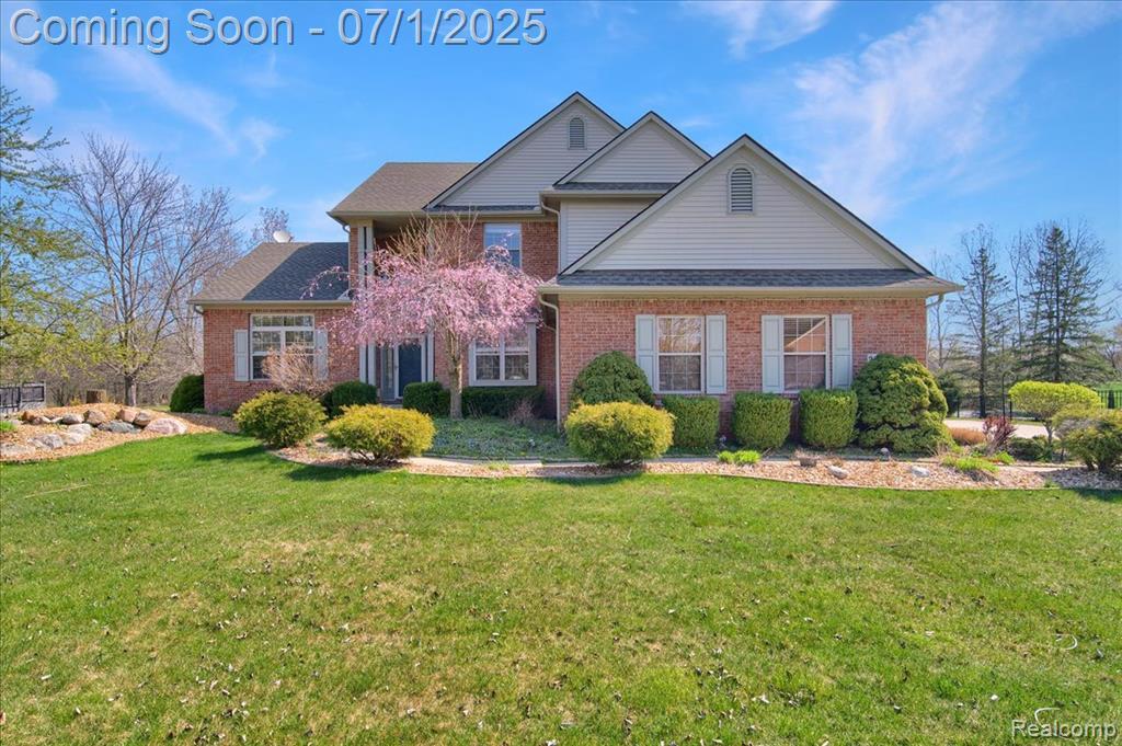 Foto principal - 2565 River Woods Dr N