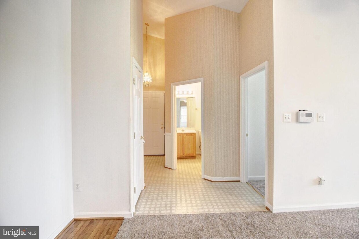 6395 Rutherford Ct Unit J, Frederick, MD 21703 Apartment for Rent in