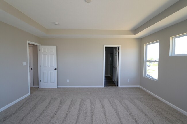 Building Photo - 6965 Sablecliff Way