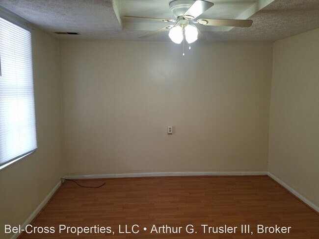 Building Photo - 3 br, 2 bath House - 2029 Listravia Ave