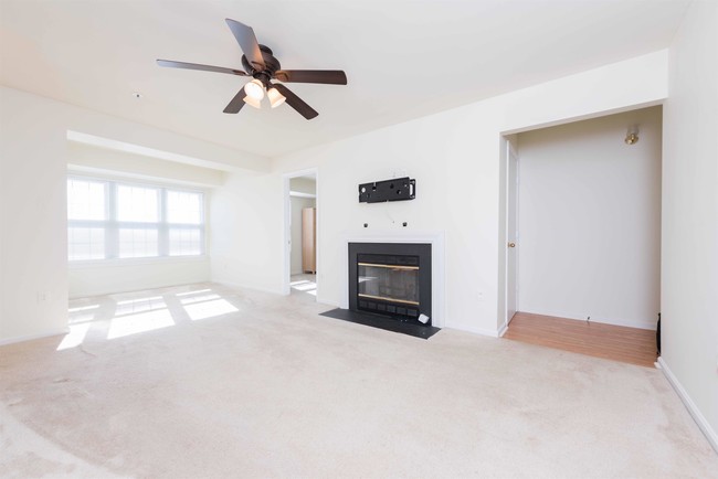 Building Photo - 14913 McKisson Ct
