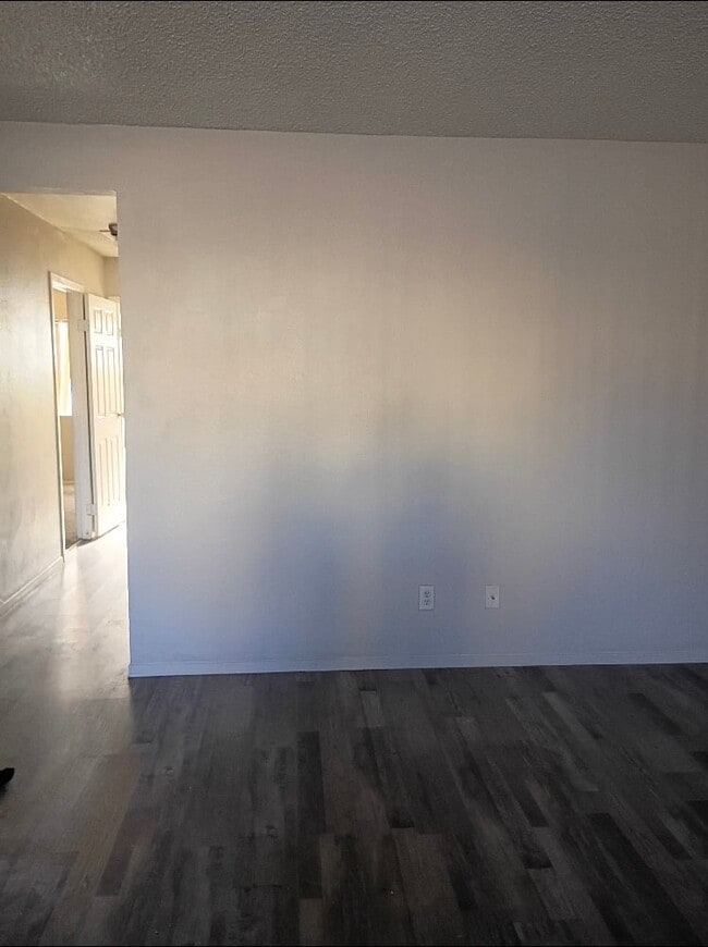 Building Photo - 6229 Yerba Ln