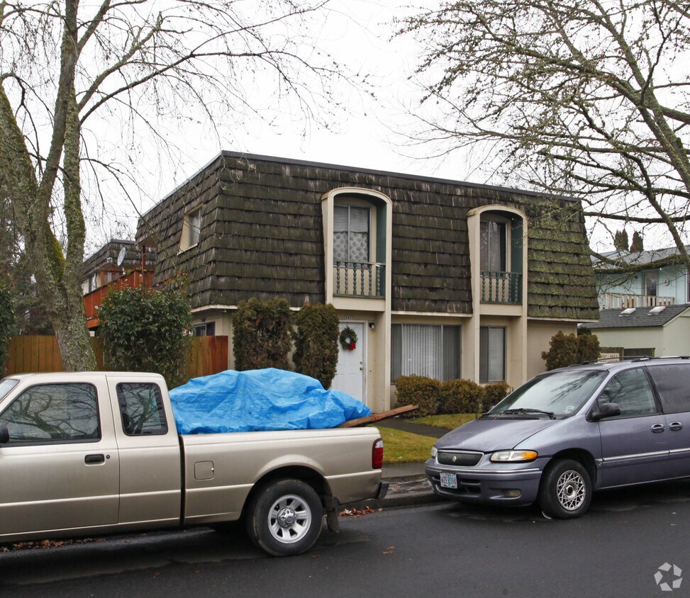 Building Photo - 3455-3469 SW 125th Ave