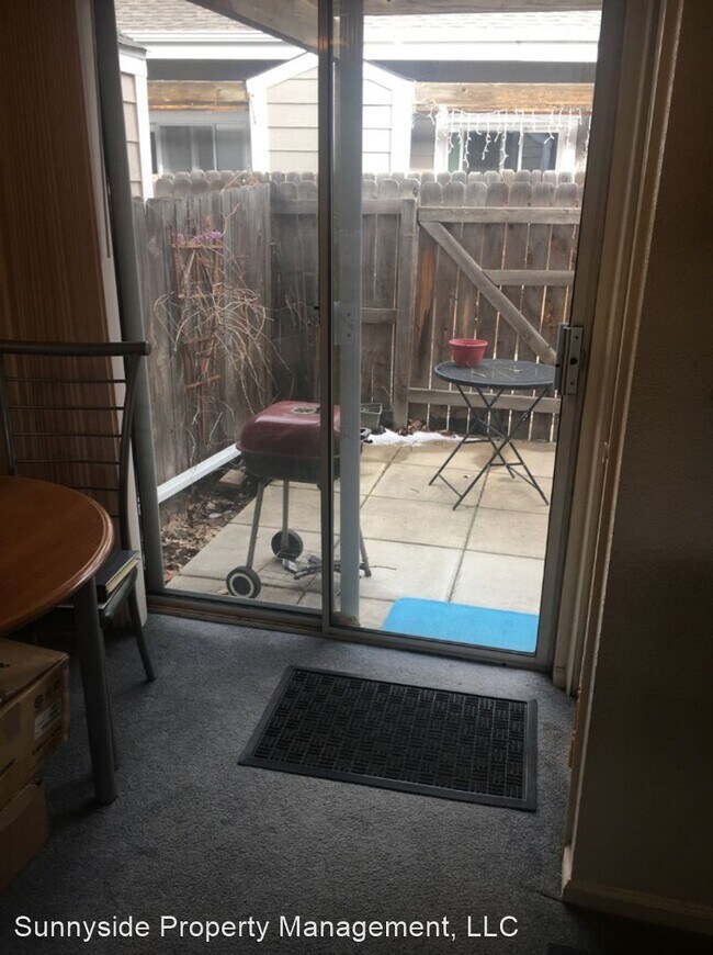 Building Photo - 1 br, 1.5 bath House - 8106 Gray Ct Apt. 468