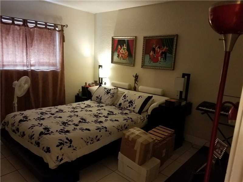 Foto principal - 3800 SW 102nd Ave