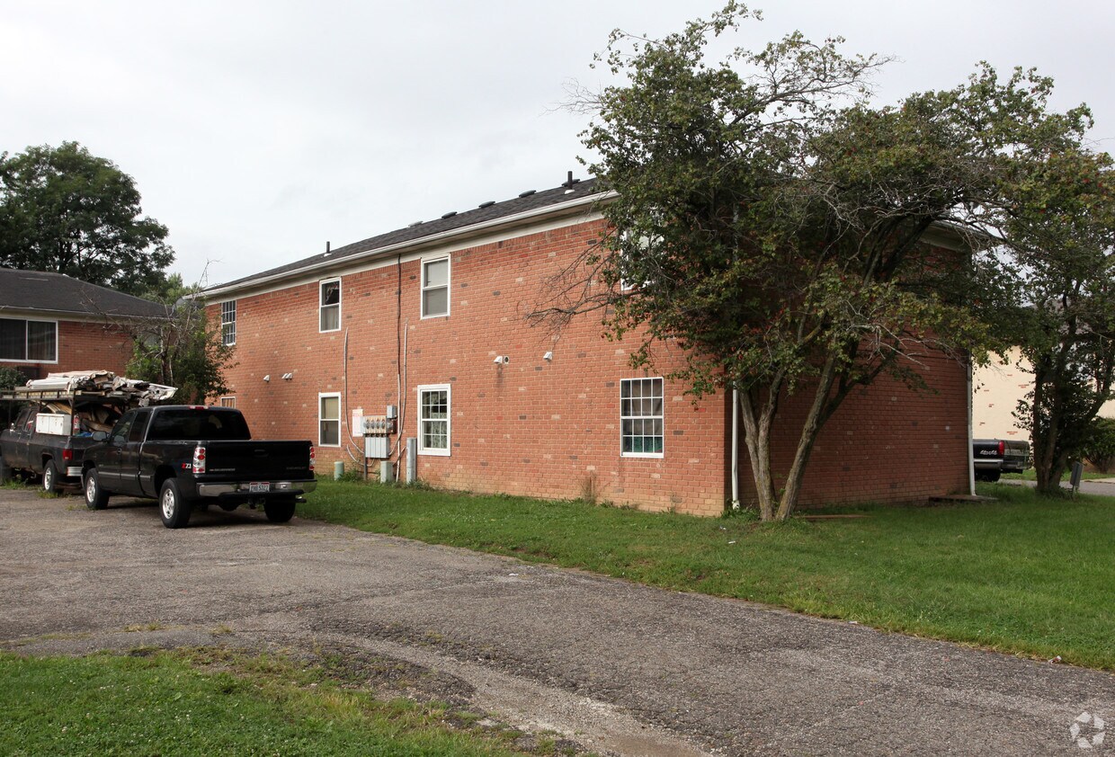 Building Photo - 2607-2635 Red Rock Blvd