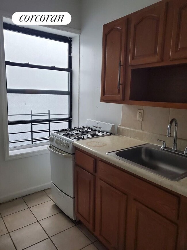 Foto del edificio - 295 Broadway