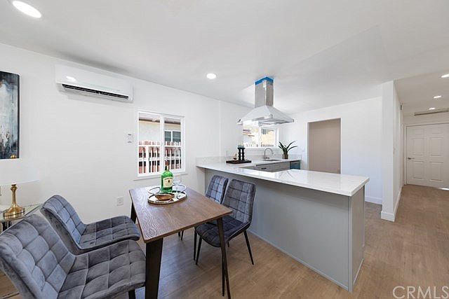 Foto del edificio - 8722 Orchard Ave