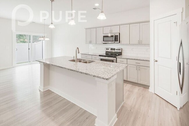 Building Photo - 3019 Ayana Dr