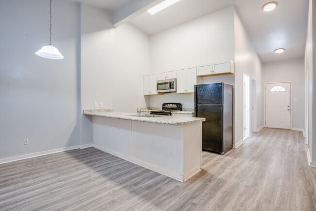 Foto del edificio - Mockingbird Garden Apartments