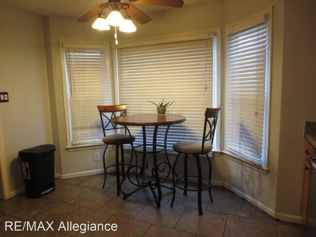 Building Photo - 4 br, 2.5 bath House - 1632 HIGH PLAINS