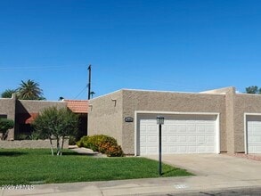 Building Photo - 8428 E Malcomb Dr