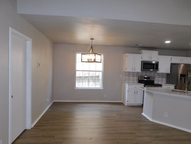 Building Photo - GUILBEAU GARDENS