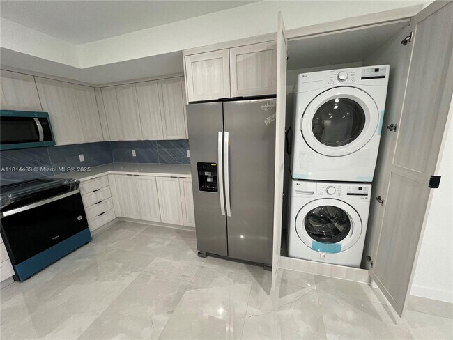 Foto del edificio - 14617 SW 262nd St