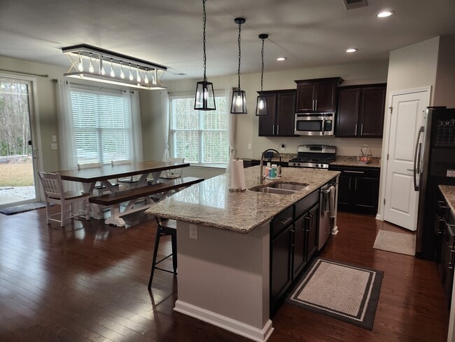 Kitchen / Dinning Room - 29 Pioneer Pt