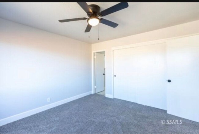 Foto del edificio - 608 E California Ave