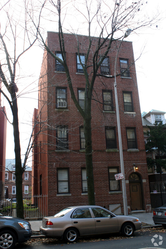 Building Photo - 1956 Mcgraw Ave