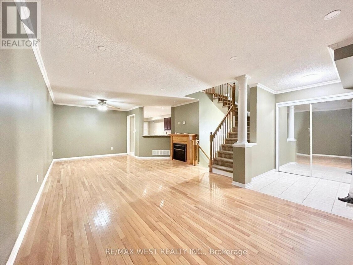 Primary Photo - 66 Manley Ln