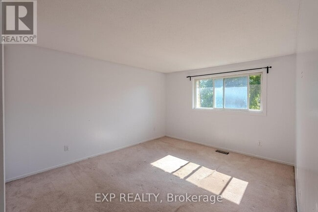 Building Photo - 37 Forester Crescent
