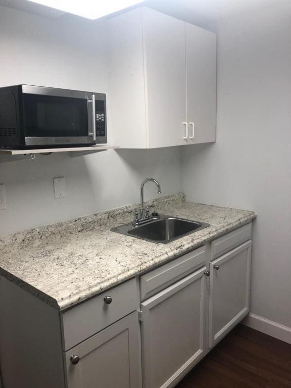 Photo - 8316 Oakwood St