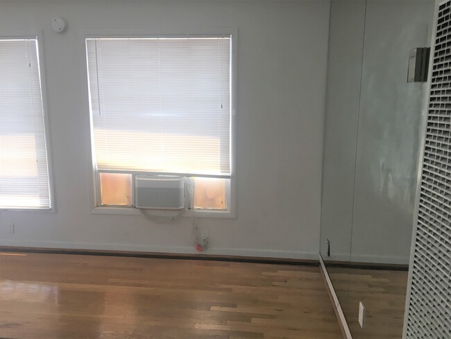Foto del edificio - 2816 Sunset Pl