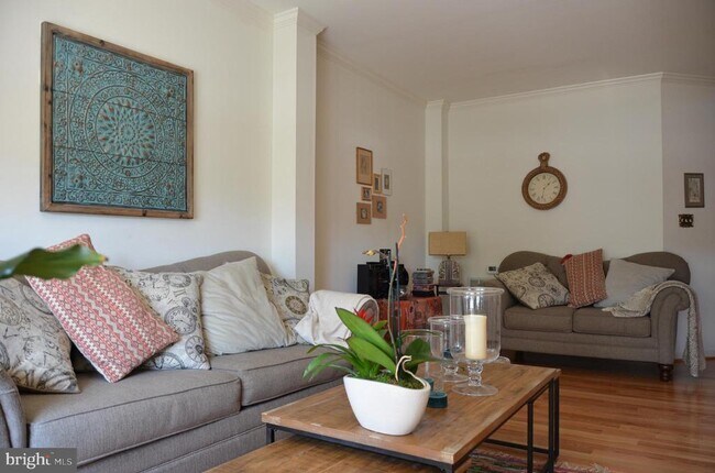 Foto del edificio - 43060 Francis Square