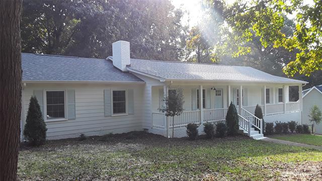 Foto principal - 303 Woodridge Dr
