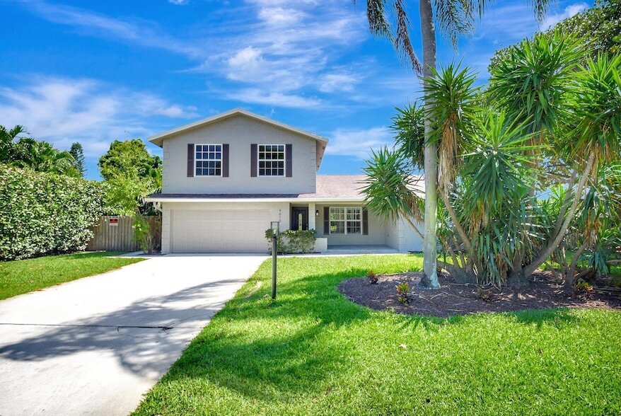 Foto principal - 4610 Pine Tree Dr