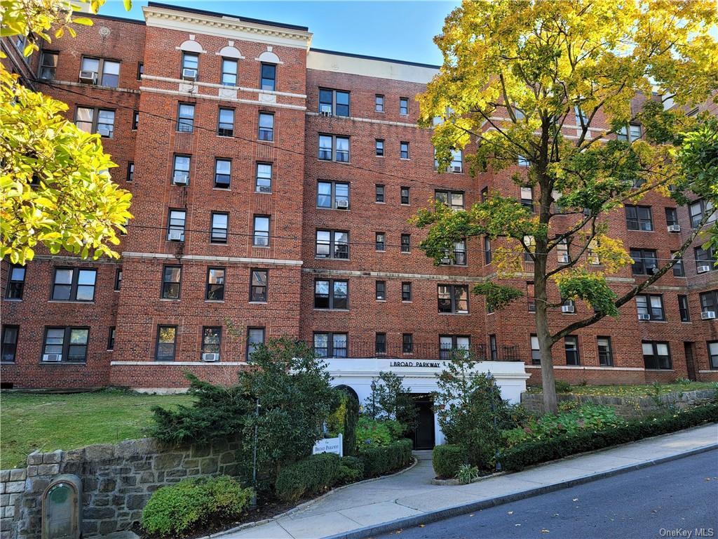 1 Broad Pkwy Unit 4A, White Plains, NY 10601 - Condo for Rent in White ...